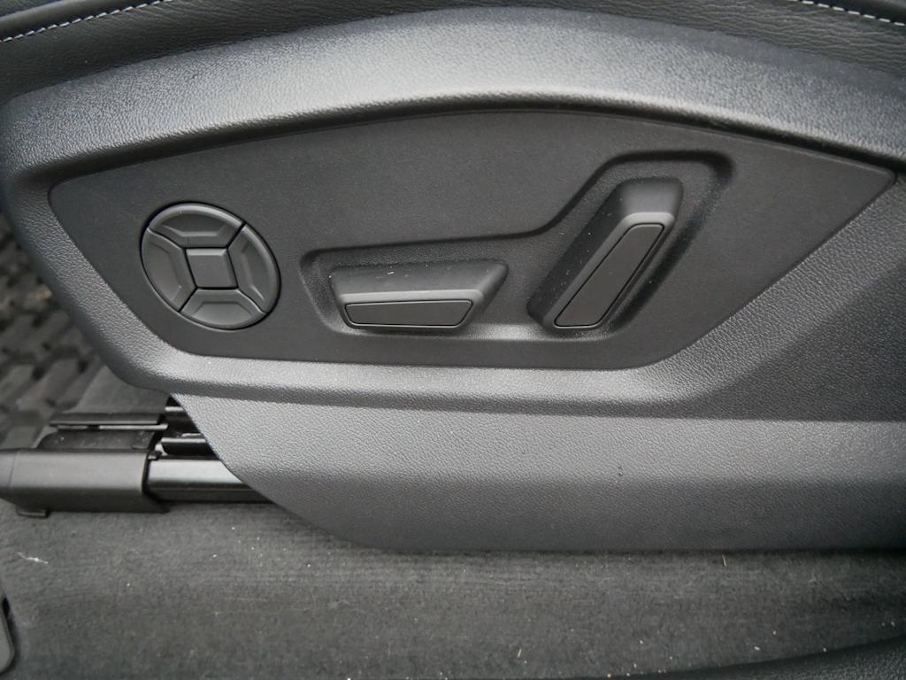 Thumbnail: 2025 Audi Q8 - 18