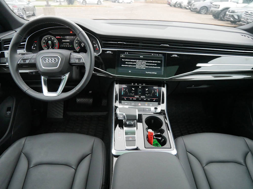 Thumbnail: 2025 Audi Q8 - 9