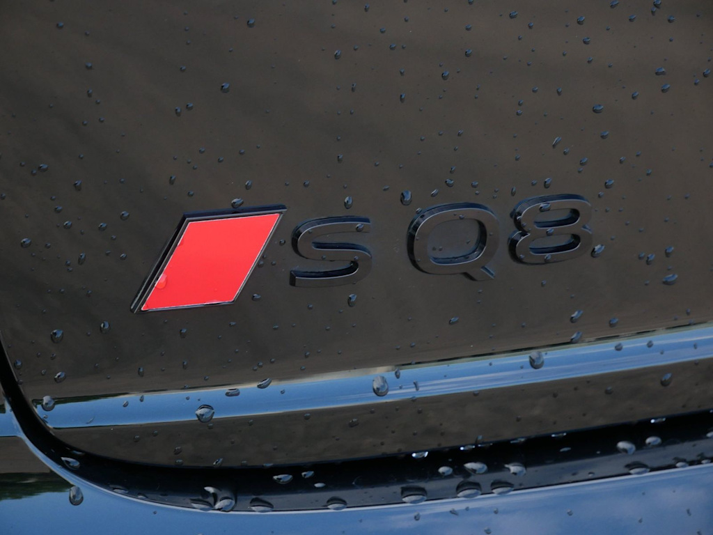 Thumbnail: 2025 Audi SQ8 - 6
