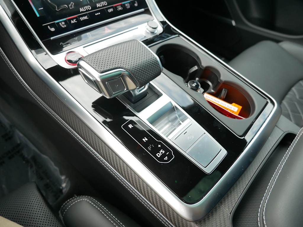 Thumbnail: 2025 Audi SQ8 - 13