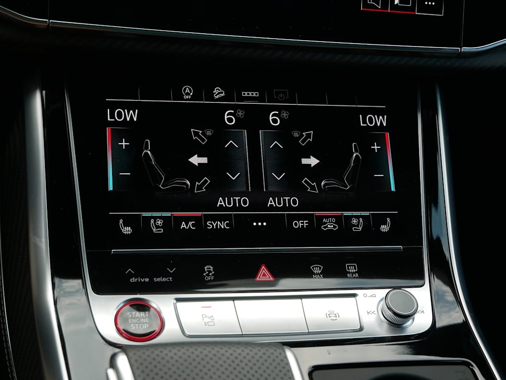 Thumbnail: 2025 Audi SQ8 - 25