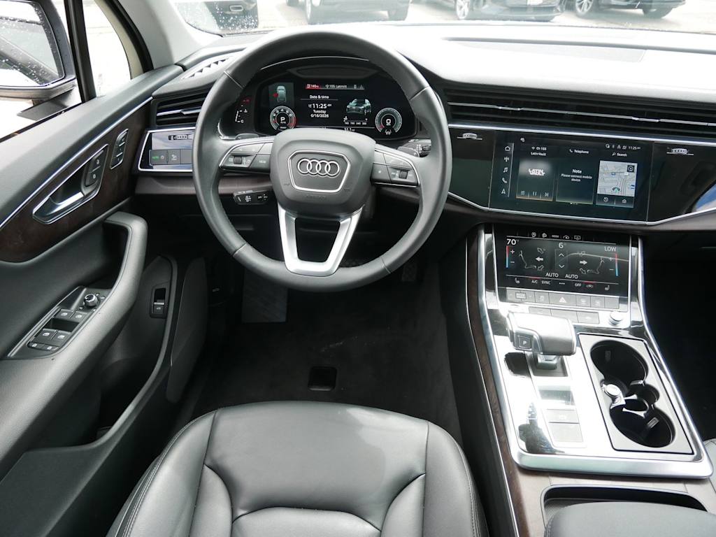 Thumbnail: 2023 Audi Q7 - 7