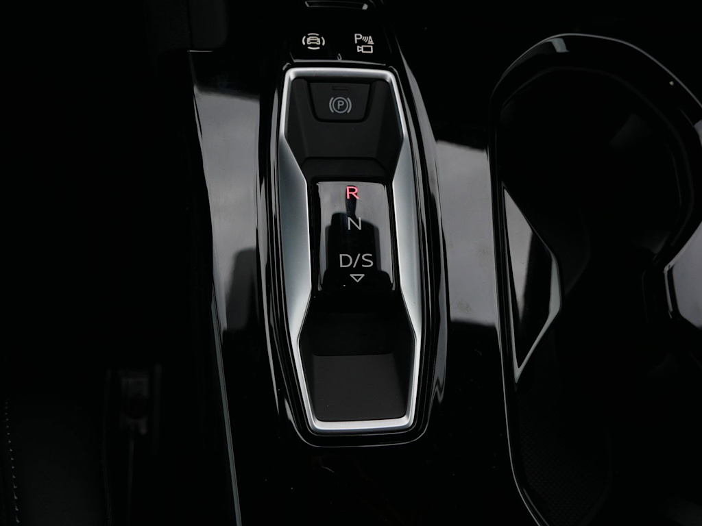 Thumbnail: 2026 Audi SQ5 - 12