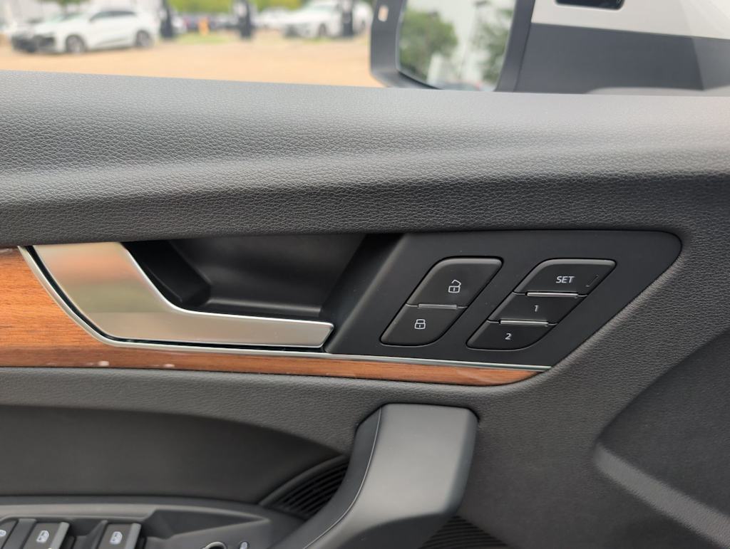 Thumbnail: 2021 Audi Q5 - 19