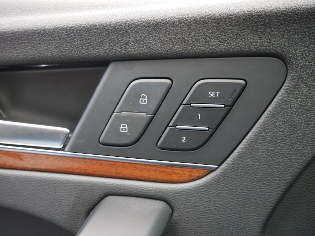 Thumbnail: 2023 Audi Q5 - 21