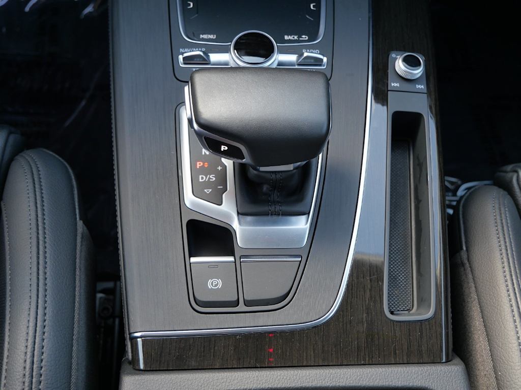 Thumbnail: 2019 Audi Q5 - 8