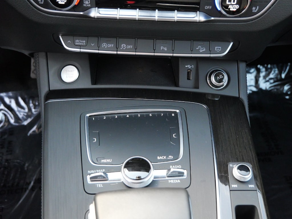 Thumbnail: 2019 Audi Q5 - 20