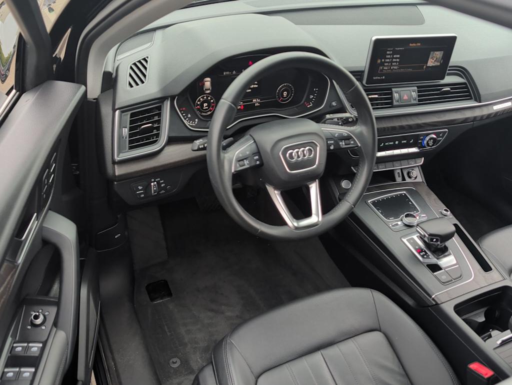 Thumbnail: 2019 Audi Q5 - 2