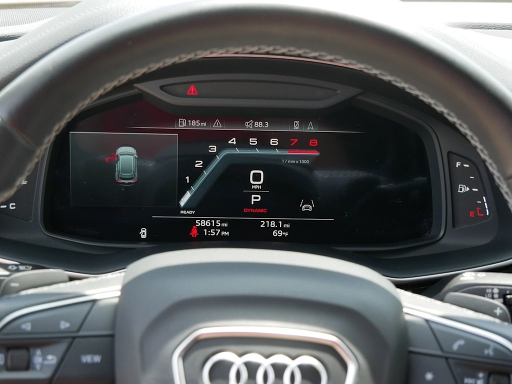 Thumbnail: 2023 Audi Q8 - 9