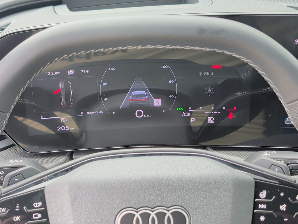 Thumbnail: 2025 Audi SQ5 - 13