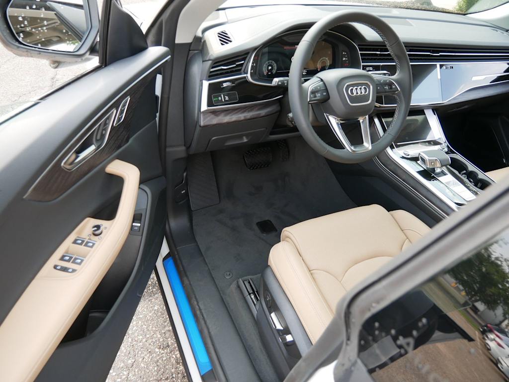 Thumbnail: 2026 Audi Q8 - 2