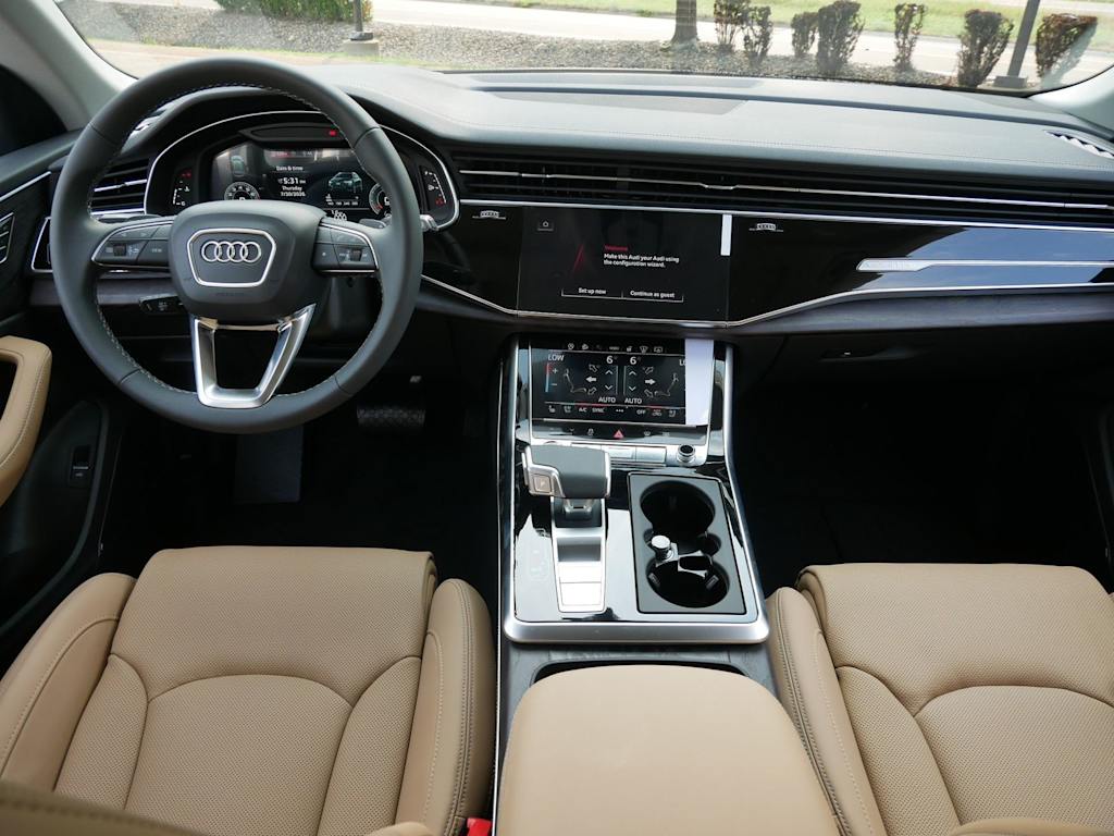 Thumbnail: 2026 Audi Q8 - 9