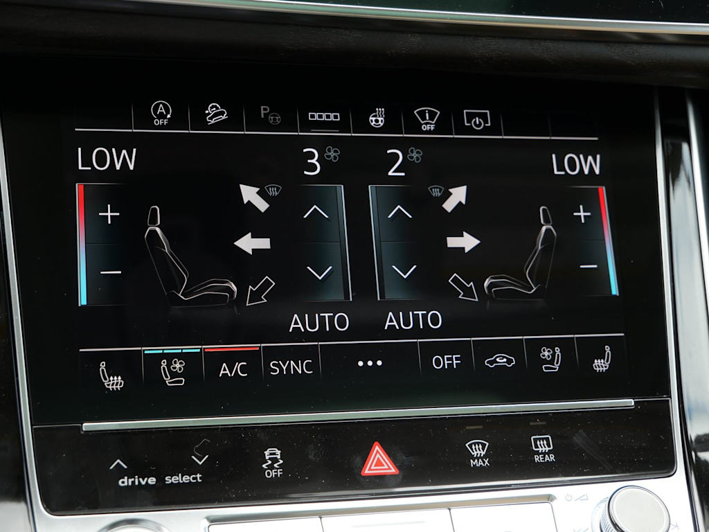Thumbnail: 2026 Audi Q8 - 10