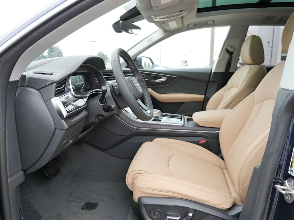 Thumbnail: 2026 Audi Q8 - 8