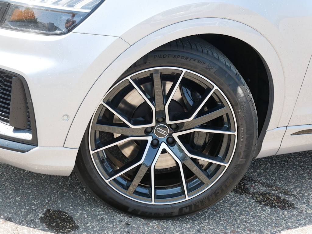Thumbnail: 2021 Audi SQ8 - 7