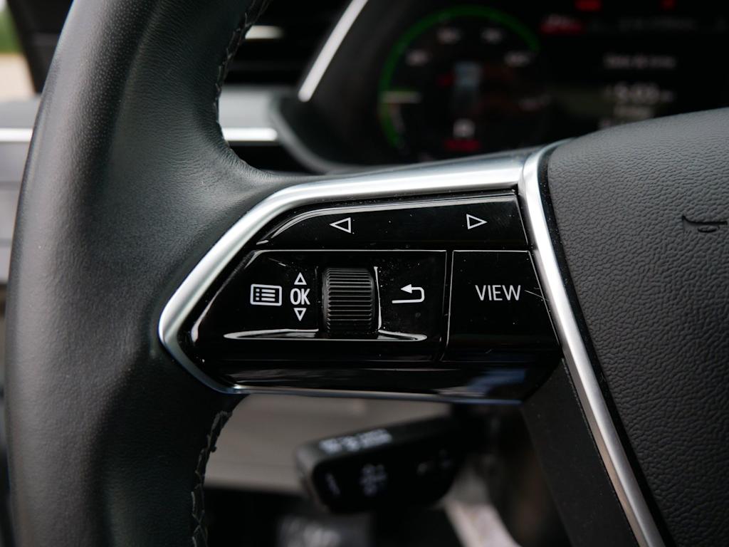 Thumbnail: 2024 Audi Q8 e-tron - 27