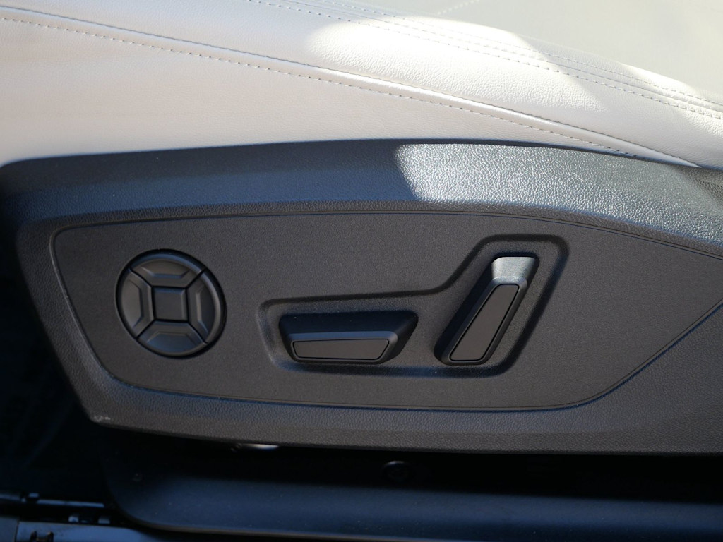 Thumbnail: 2025 Audi Q3 - 16
