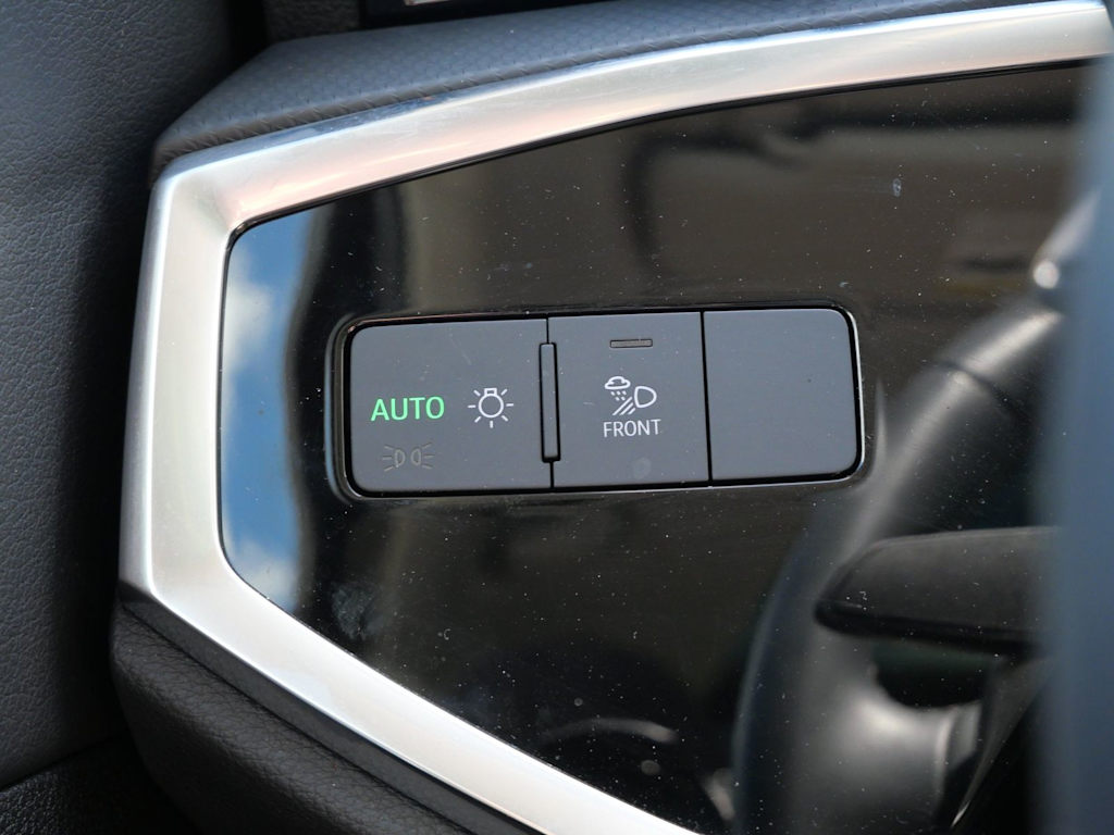Thumbnail: 2025 Audi Q3 - 20