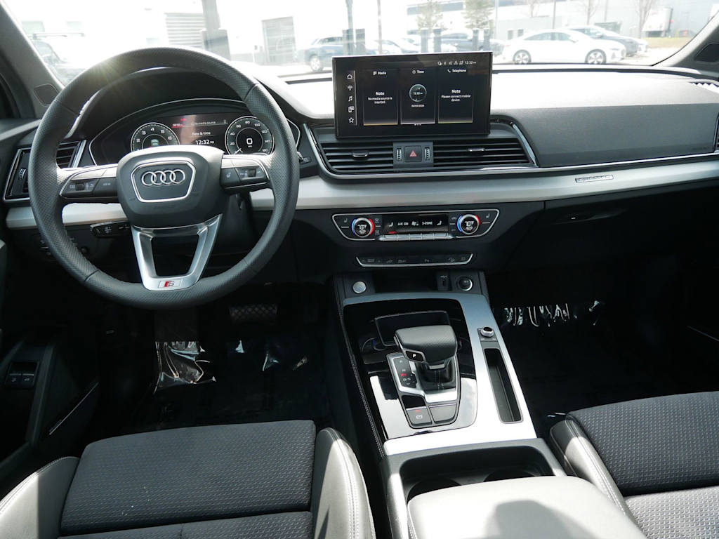 Thumbnail: 2024 Audi Q5 - 9