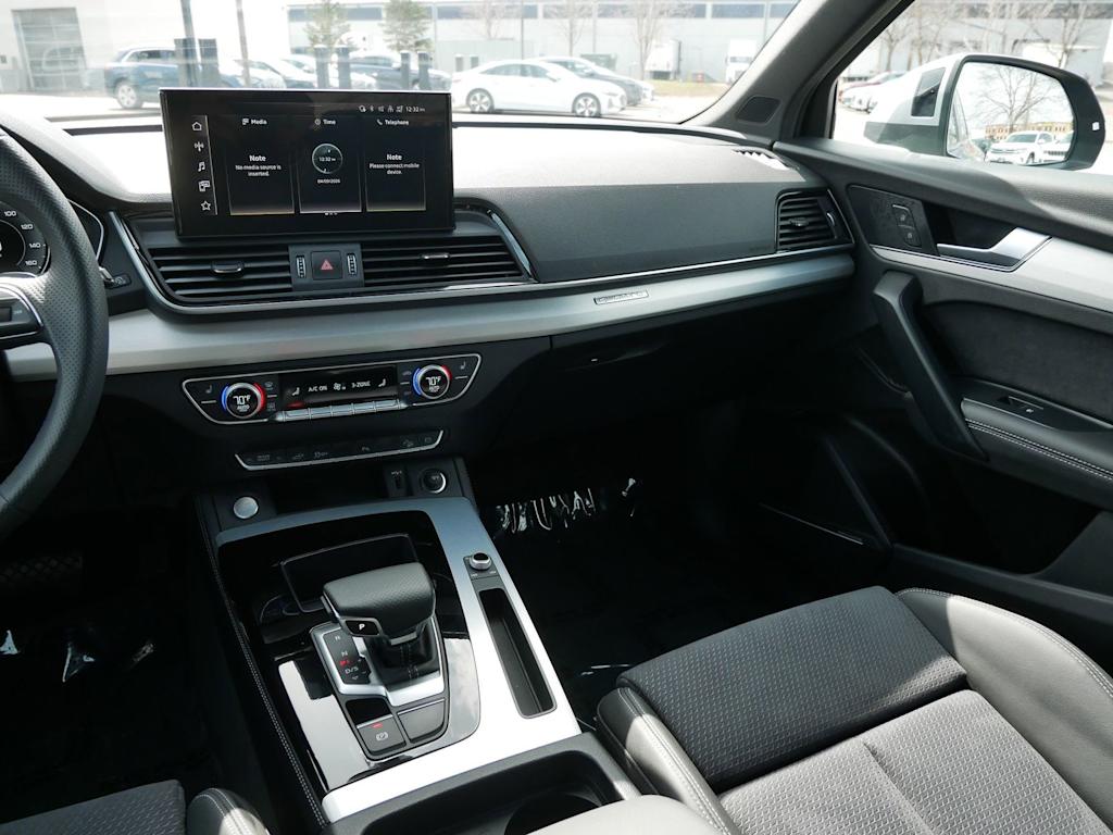 Thumbnail: 2024 Audi Q5 - 10