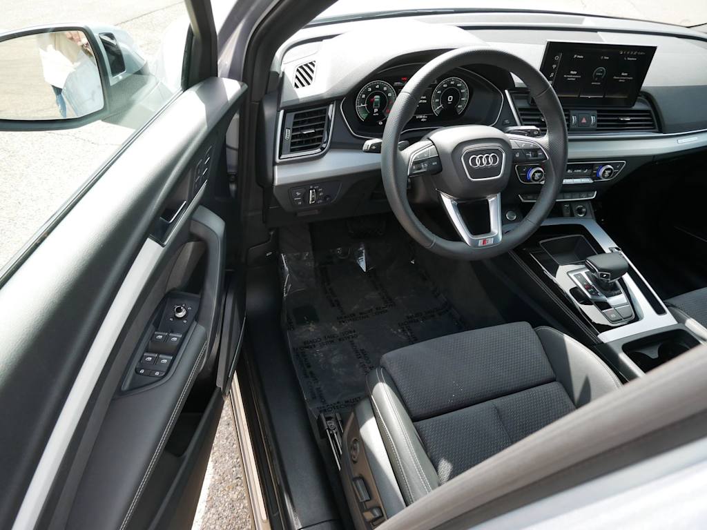 Thumbnail: 2024 Audi Q5 - 2