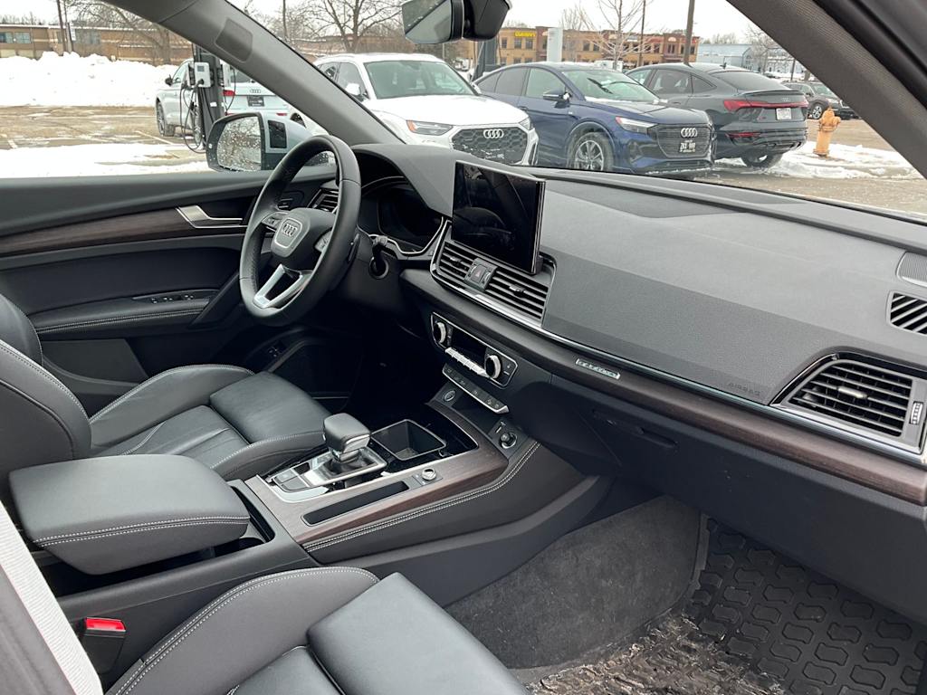 Thumbnail: 2023 Audi Q5 - 2