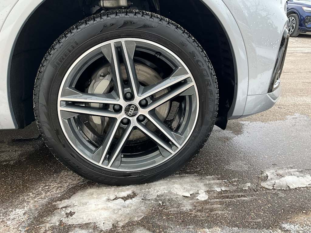 Thumbnail: 2023 Audi Q5 - 20