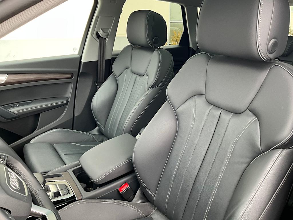 Thumbnail: 2023 Audi Q5 - 9