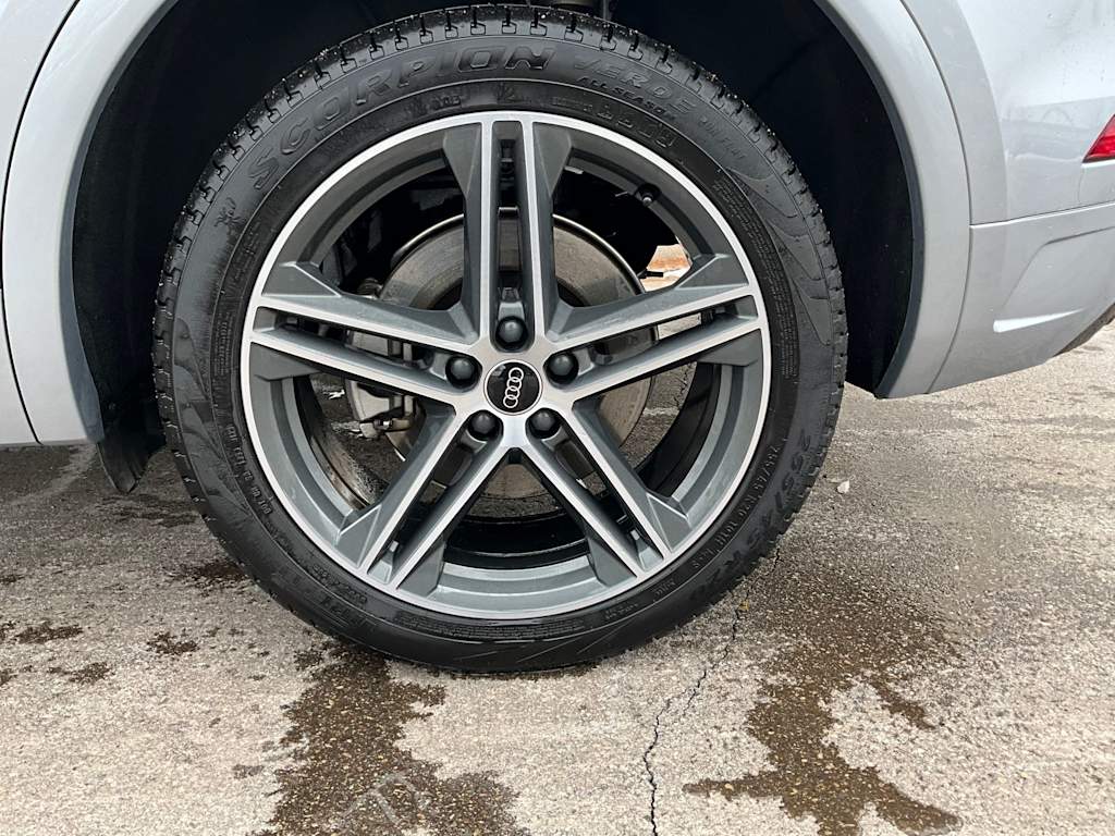 Thumbnail: 2023 Audi Q5 - 17