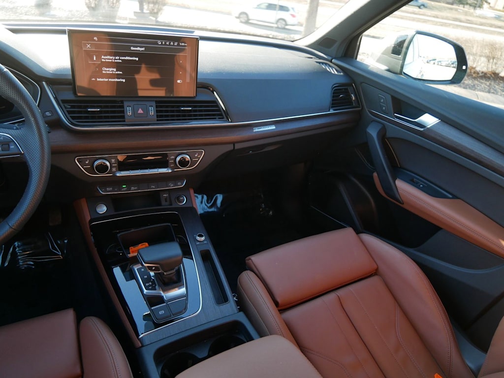 Thumbnail: 2025 Audi Q5 - 10