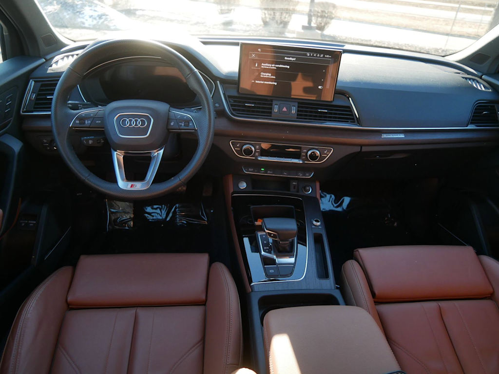 Thumbnail: 2025 Audi Q5 - 8