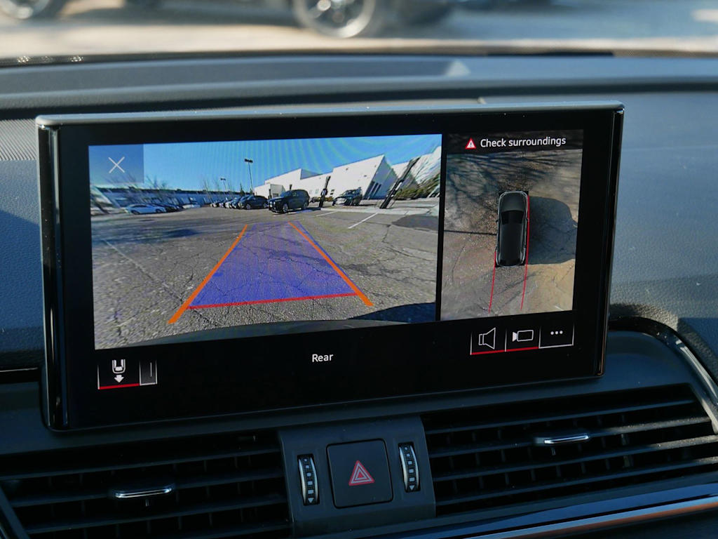 Thumbnail: 2025 Audi Q5 - 25