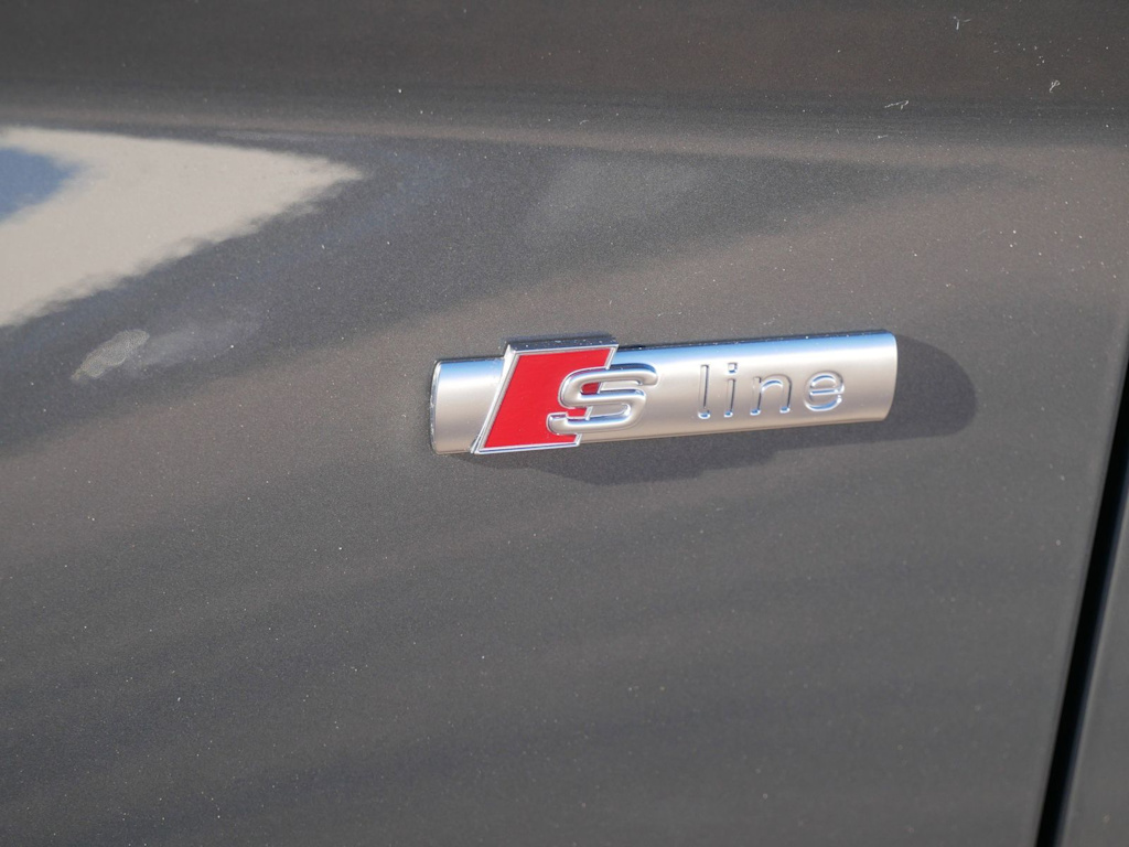 Thumbnail: 2025 Audi Q5 - 6