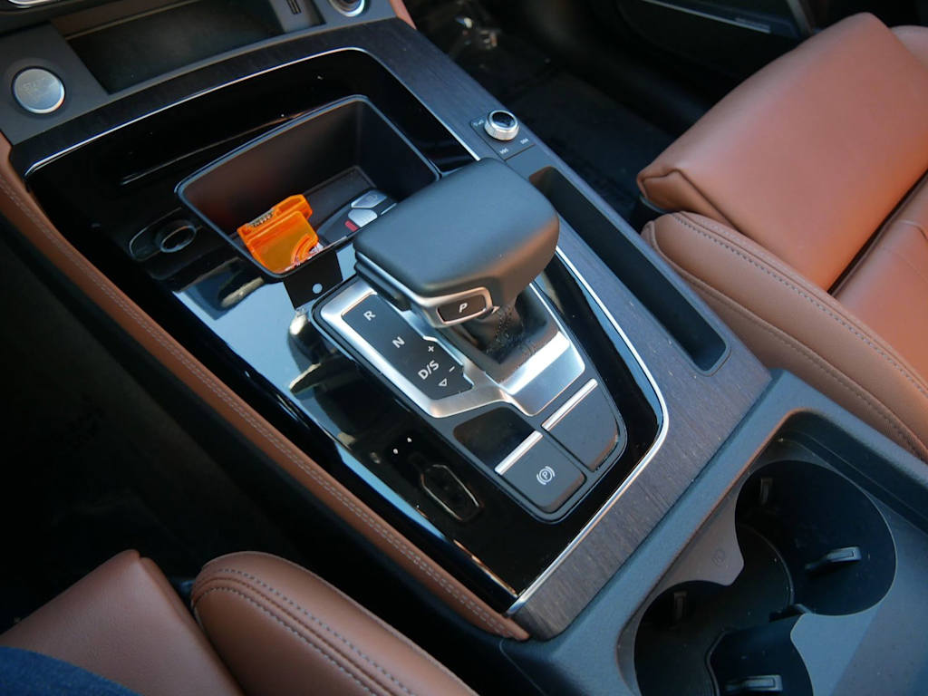 Thumbnail: 2025 Audi Q5 - 12