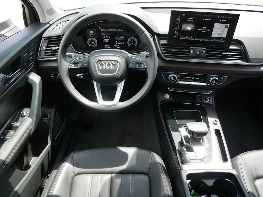 Thumbnail: 2023 Audi Q5 - 8