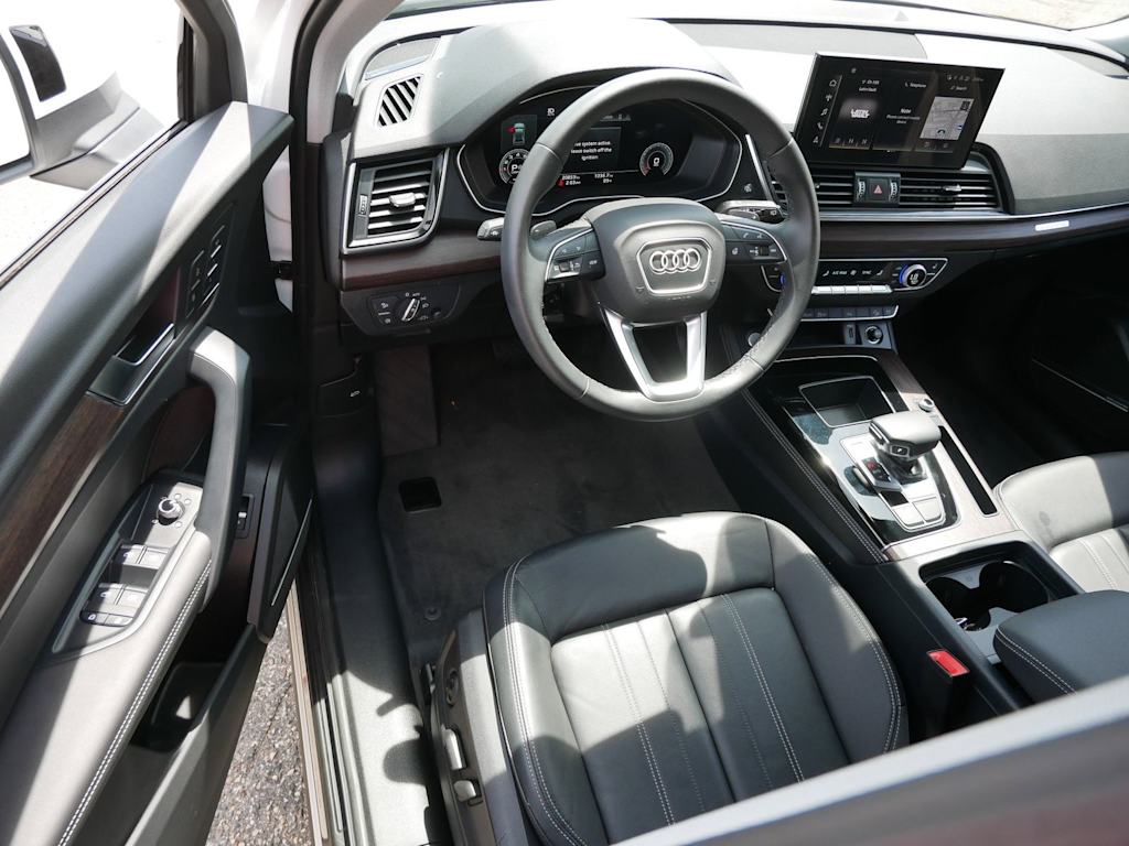 Thumbnail: 2023 Audi Q5 - 2