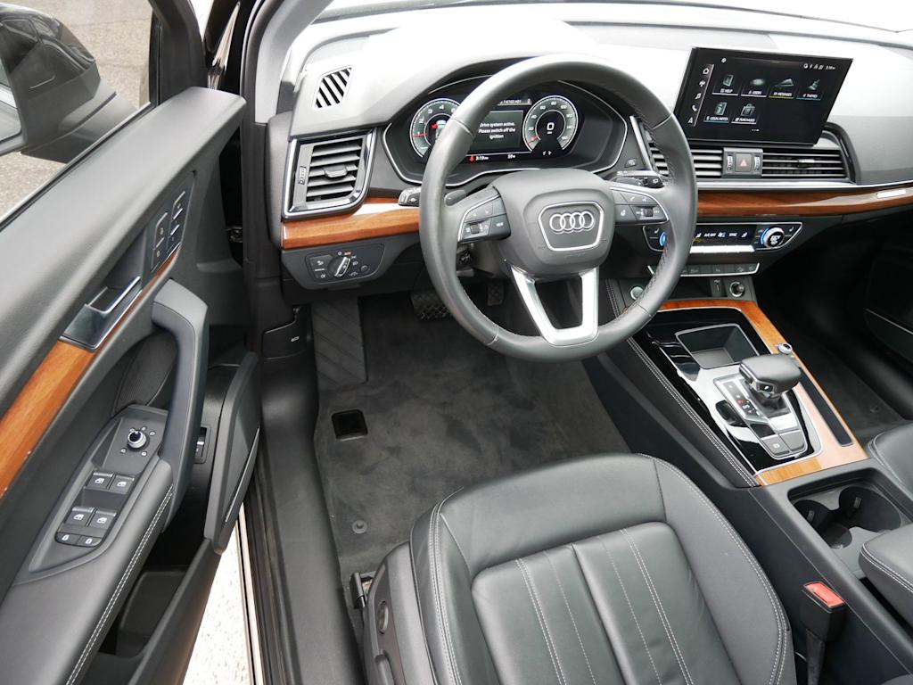 Thumbnail: 2023 Audi Q5 - 2