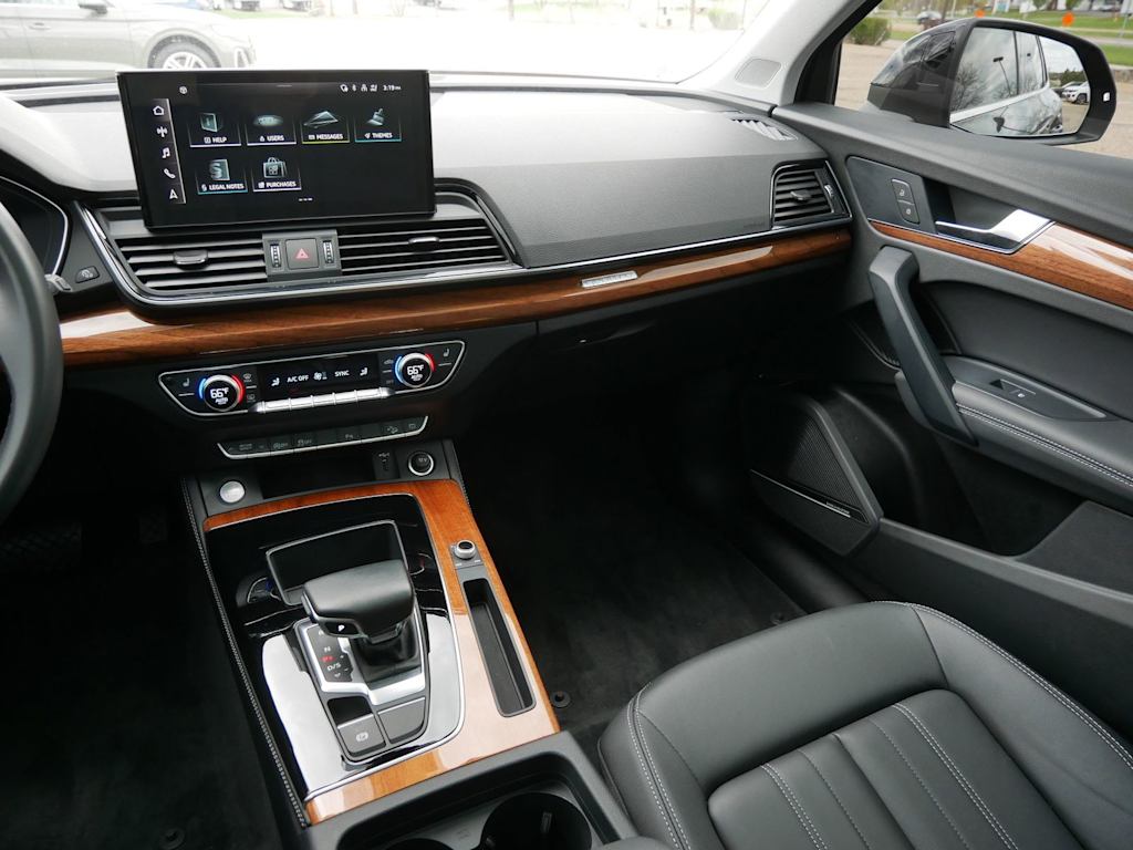 Thumbnail: 2023 Audi Q5 - 11