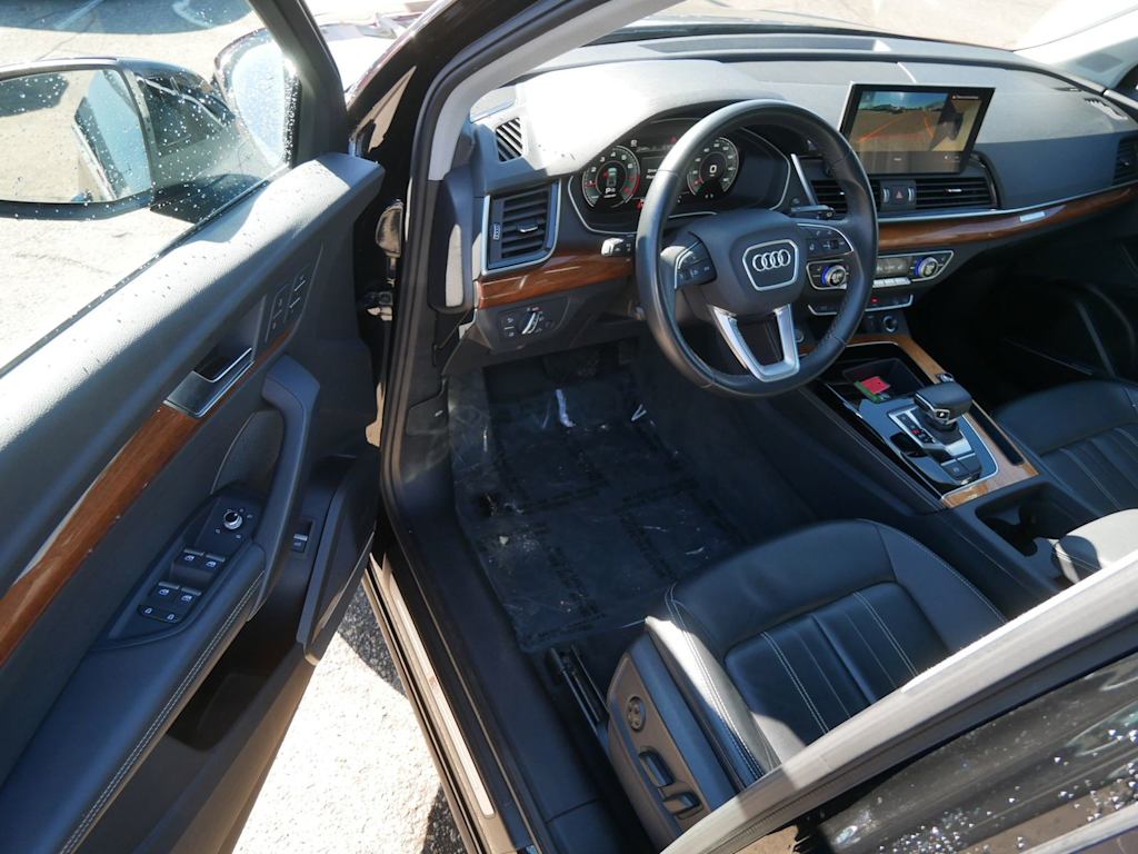 Thumbnail: 2023 Audi Q5 - 2