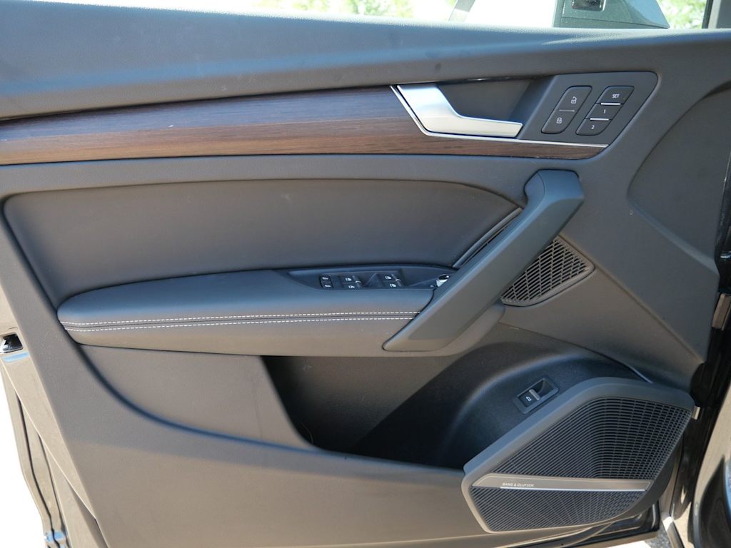 Thumbnail: 2023 Audi Q5 - 13