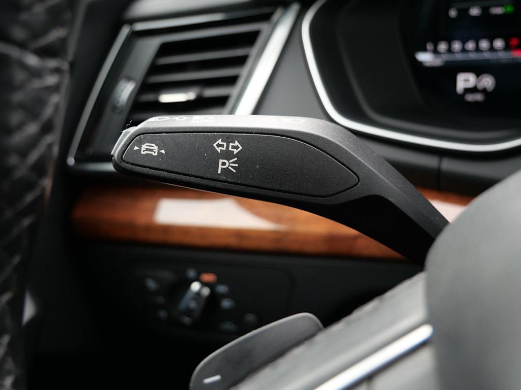 Thumbnail: 2022 Audi Q5 - 25