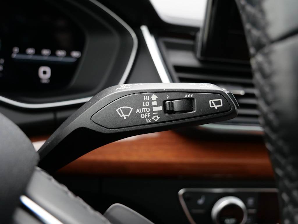 Thumbnail: 2022 Audi Q5 - 26