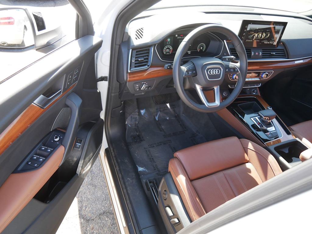 Thumbnail: 2023 Audi Q5 - 2