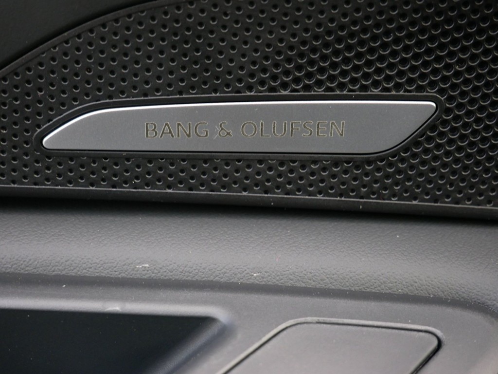 Thumbnail: 2026 Audi Q5 - 14