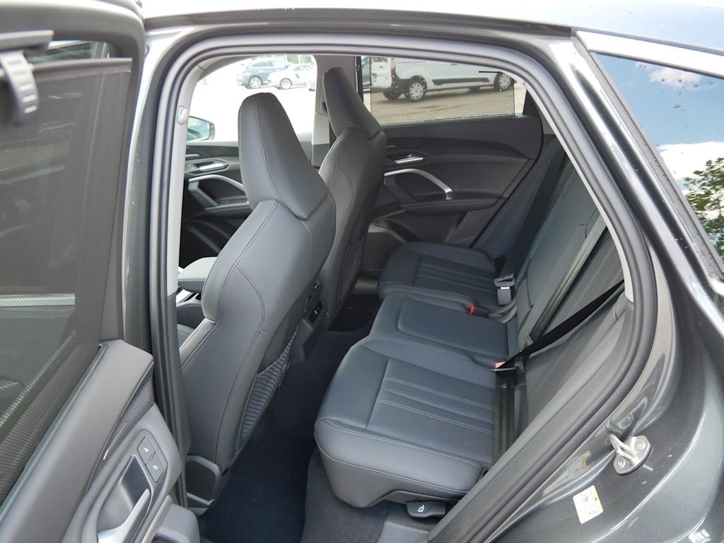 Thumbnail: 2026 Audi Q5 - 8