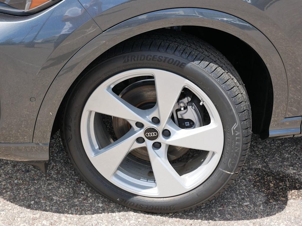 Thumbnail: 2026 Audi Q5 - 6