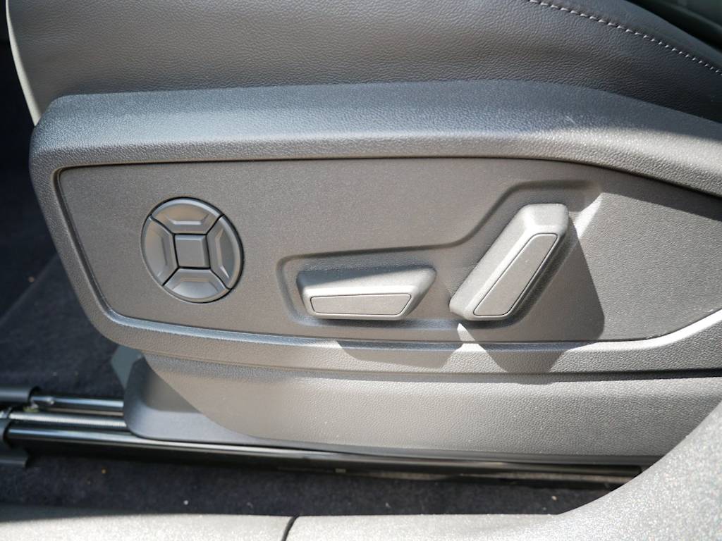 Thumbnail: 2026 Audi Q5 - 16