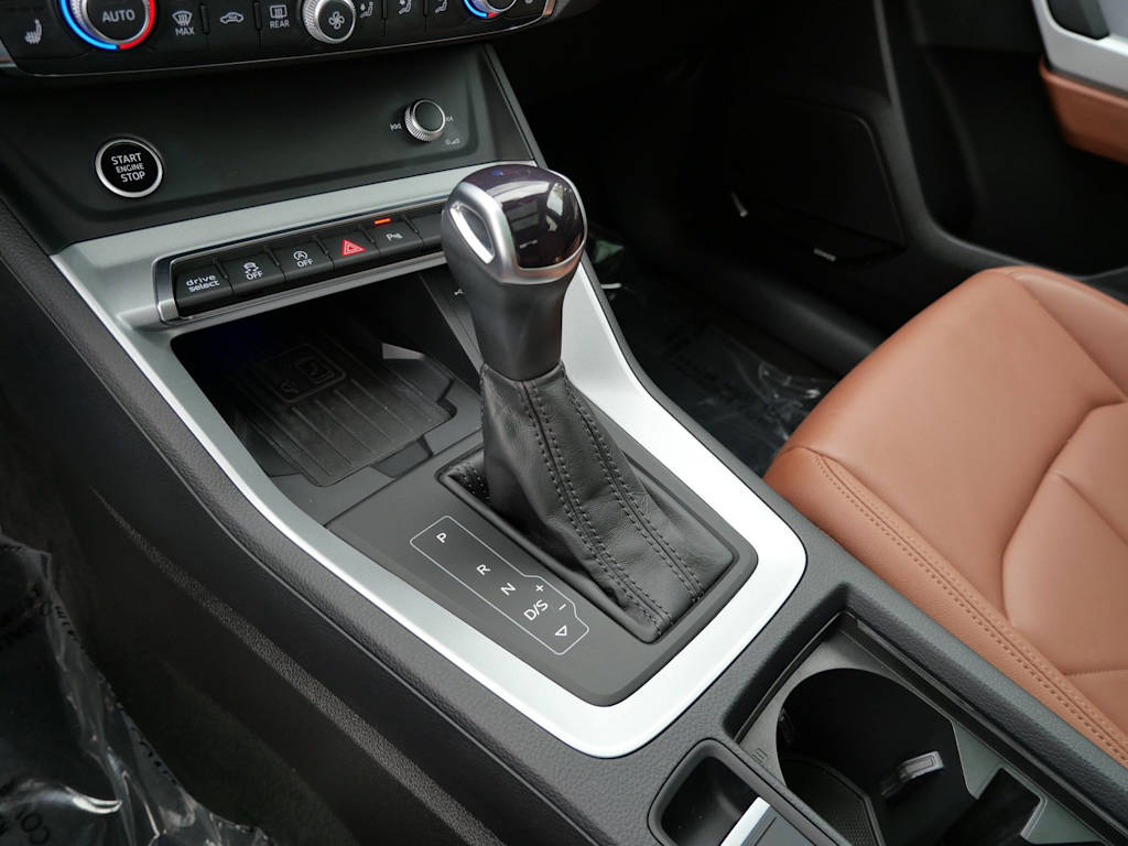Thumbnail: 2023 Audi Q3 - 27