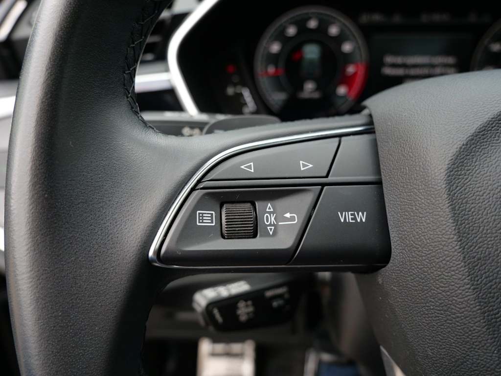 Thumbnail: 2023 Audi Q3 - 32
