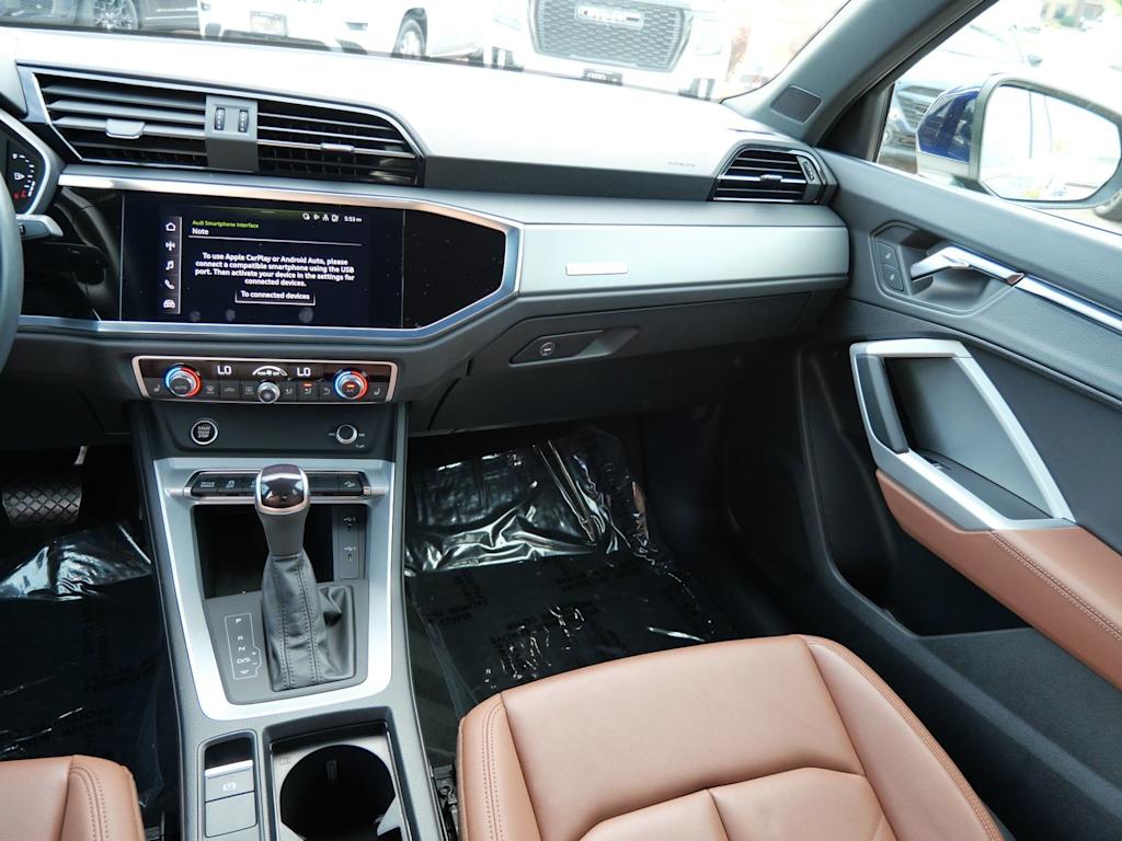 Thumbnail: 2022 Audi Q3 - 9